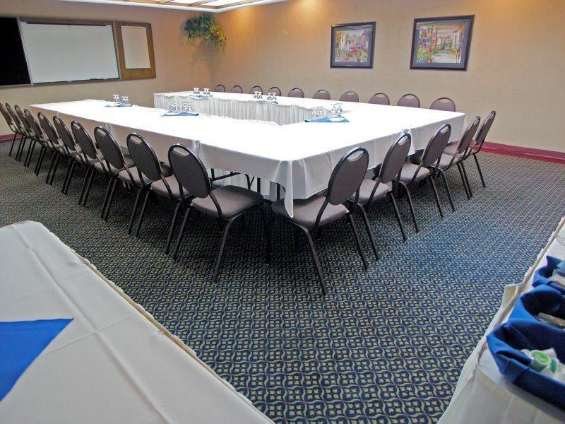 Best Western Cedar Park Inn Edmonton Instalações foto