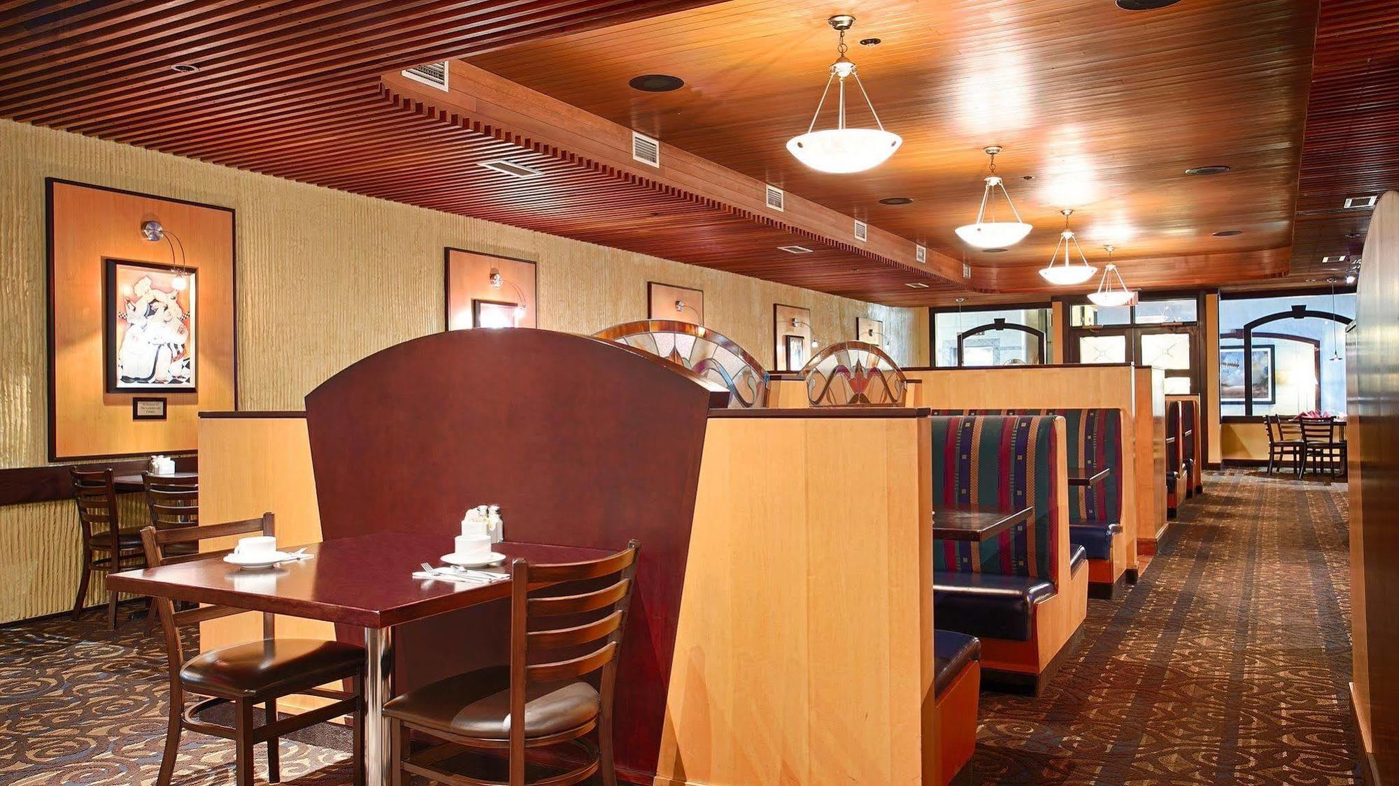Best Western Cedar Park Inn Edmonton Exterior foto